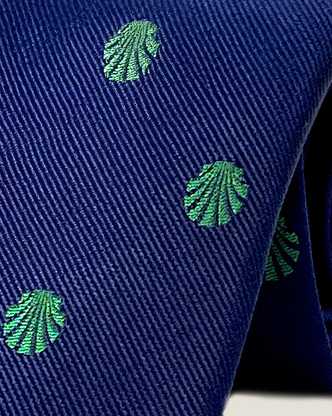 CORBATA CONCHA VERDE