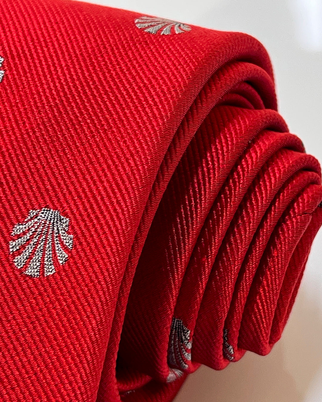CORBATA CONCHA ROJA