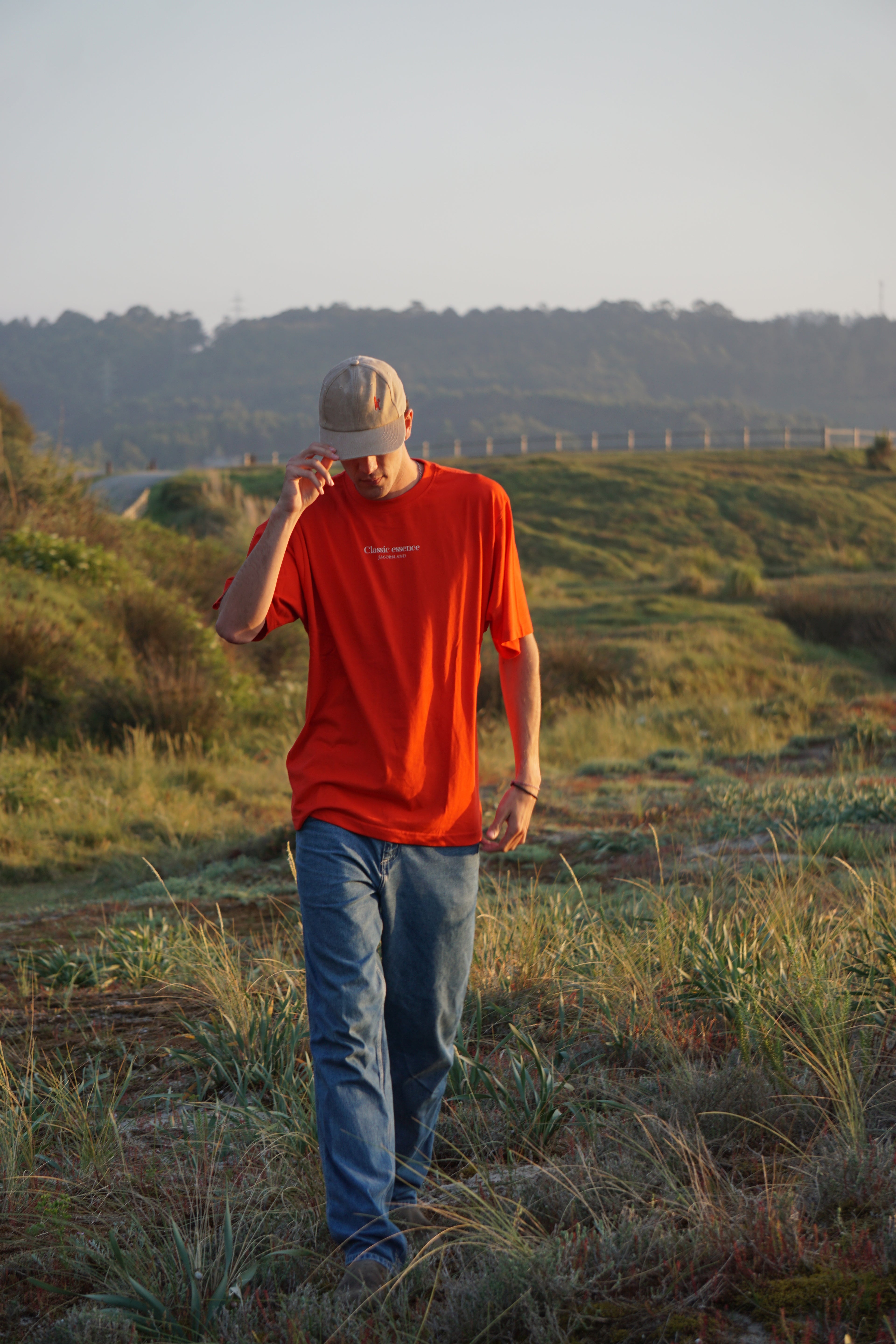 CAMISETA CLASSIC ESSENCE
